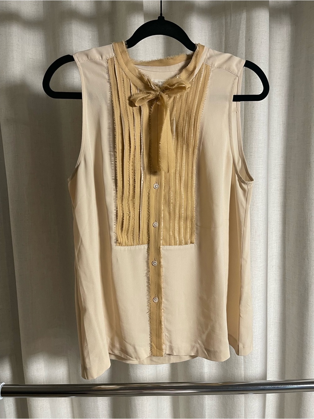 J Crew Sleeveless Cream Tie-Neck Pleated Front Blouse